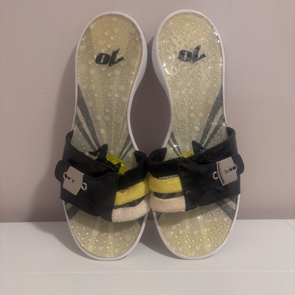 NM70 Vintage Y2K Cyber-Rave Sport Slides Gorpcore Black Yellow Women USA 8